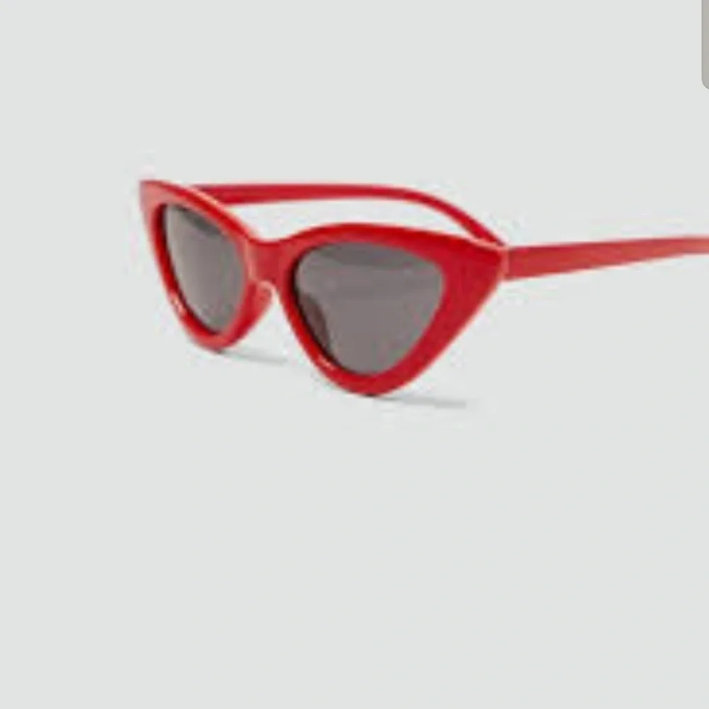 ZARA | CAT EYE